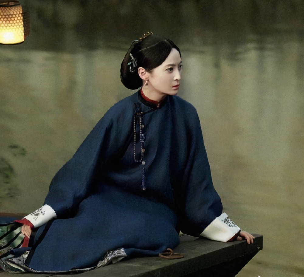 蒋勤勤图片:蒋勤勤年轻最美图片
