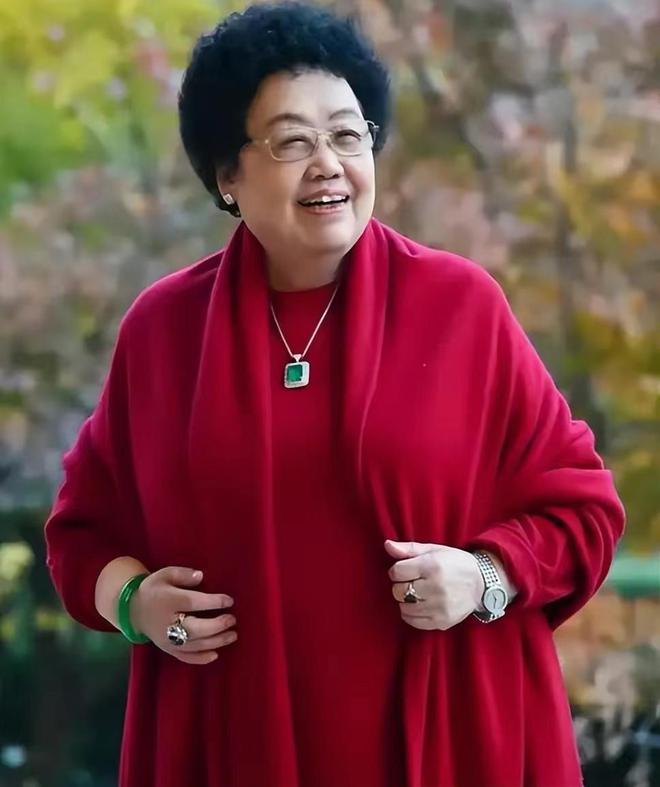 陈丽华前夫离婚原因