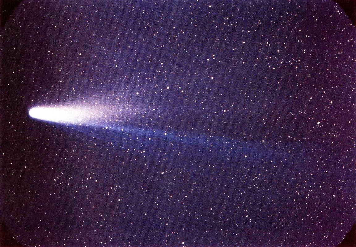 哈雷彗星近地飞行的周期是多少年