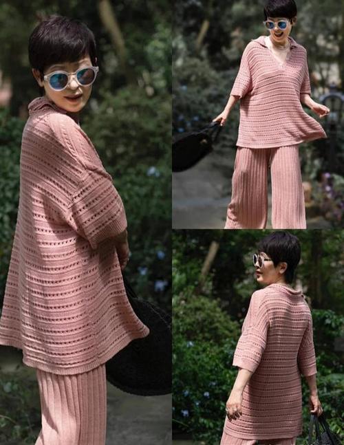 一本书和两个表示棒的手势的成语有哪些  书