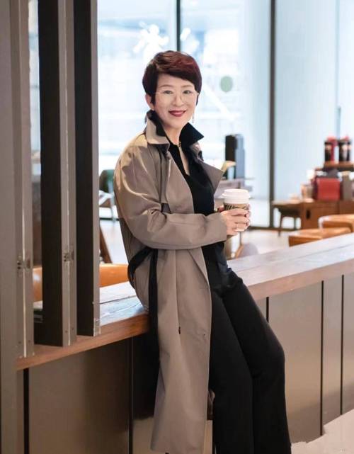 陈乔恩脱内衣 陈乔恩穿泳装掉了哪一集