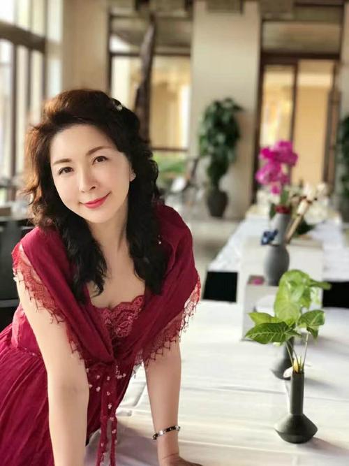 颜丙燕个人资料简介简历