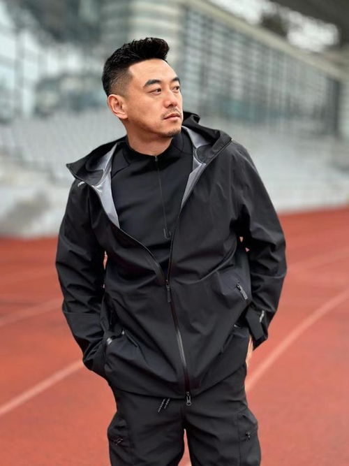 赵薇机场透露将回归赵薇在机场 赵薇机场透露将回归赵薇在机场