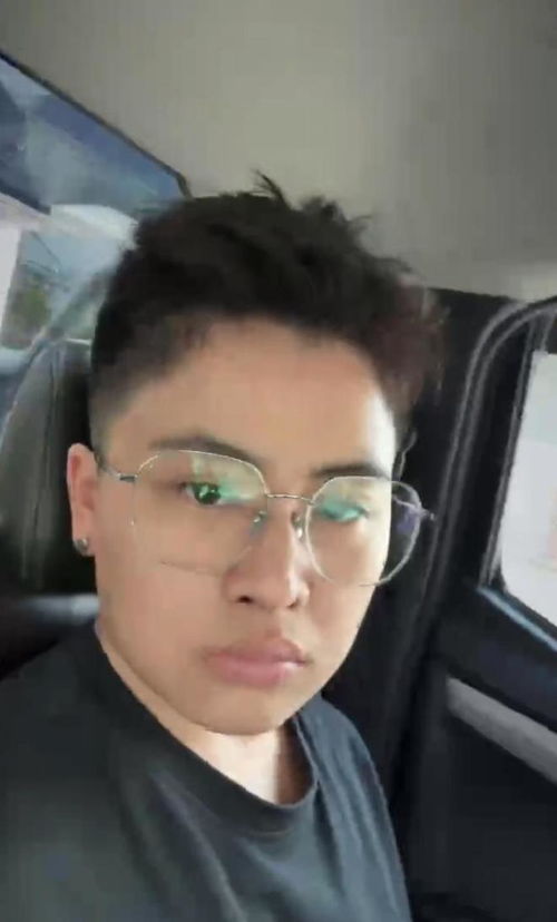 李浩林的书画市场价多少一平尺值得收藏吗 t